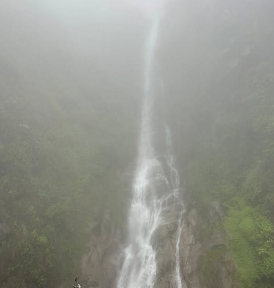 Nichiphula Waterfall